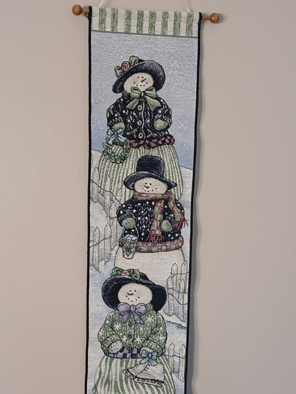 Plum Pudding Snowman Wall Tapestry Winter Holiday Decor 40.5 inches
